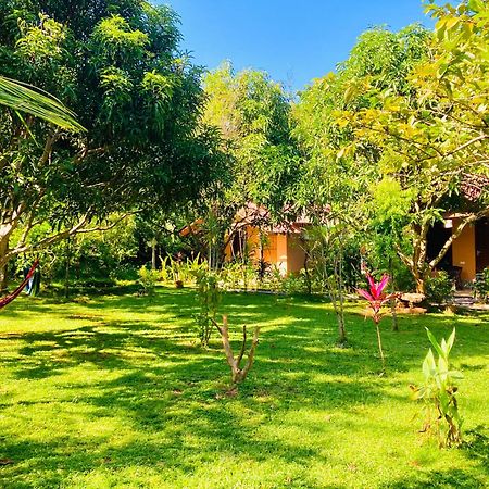 Suncity Privacy Cottages Udawalawe Esterno foto